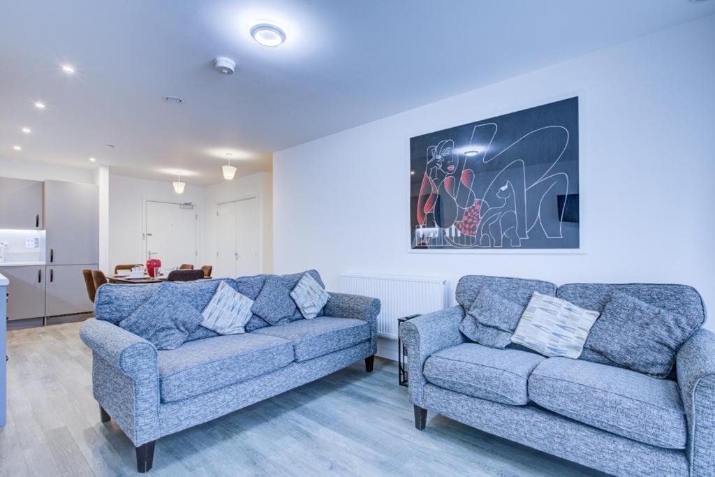 Luxury 2 Bed Flat In A New Block In East Acton Apartment London Exterior photo